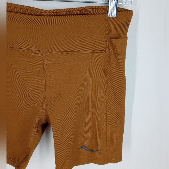 Saucony Fortify Biker Shorts Bronze Color Size Medium - Picture 5 of 12